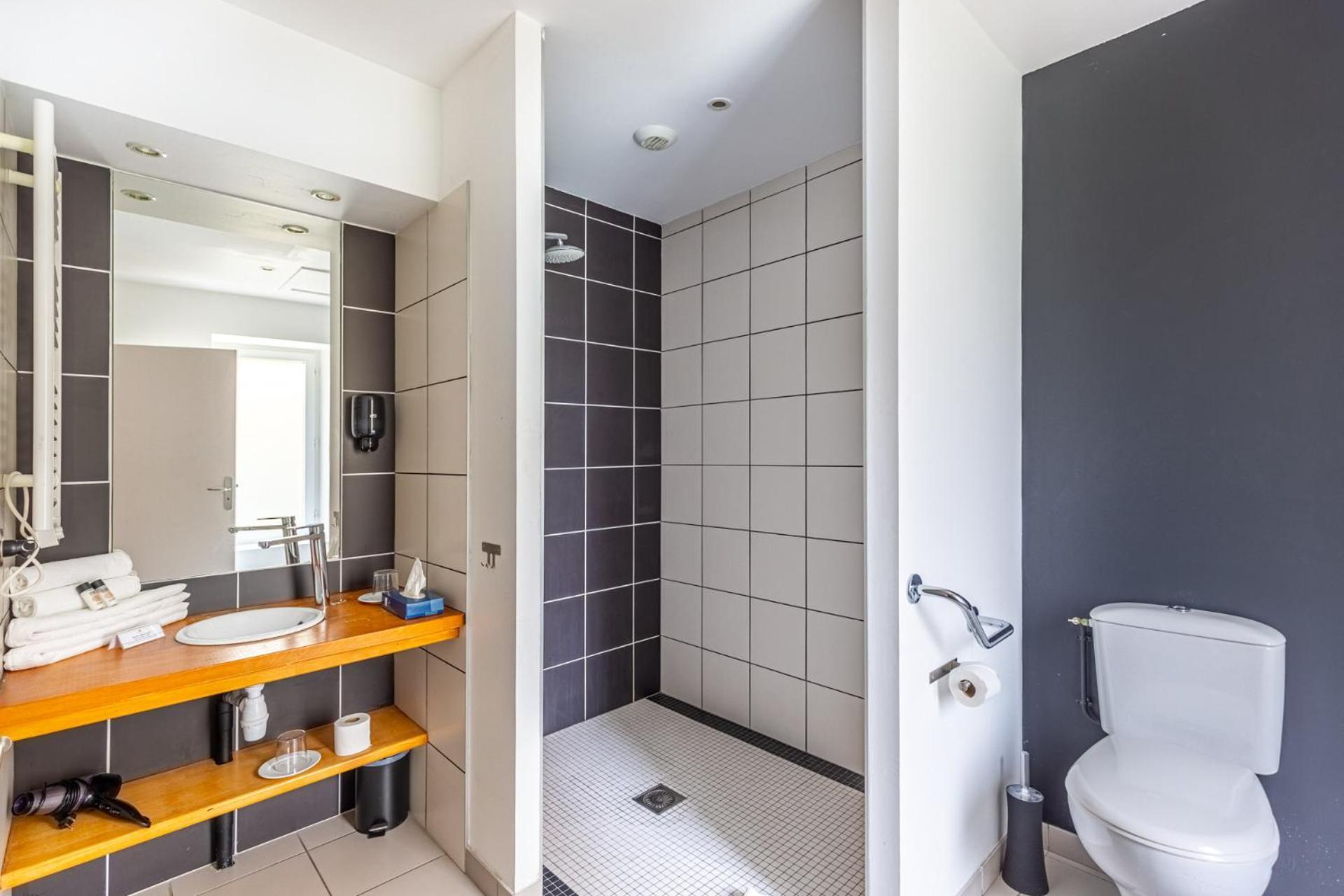 Hotel Chateau La Cheze - Bordeaux Floirac 3*