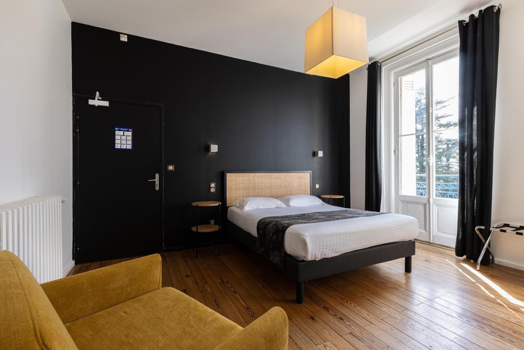Chateau La Cheze - Bordeaux Floirac Hotel 3*
